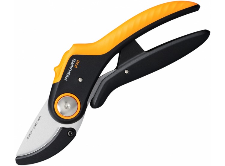 Fiskars Plus™, jednočepelové P741 1057171 nůžky zahradní