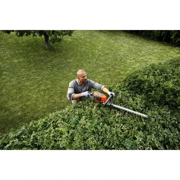 Husqvarna 215 iHD45 kit akumulátorový plotostřih