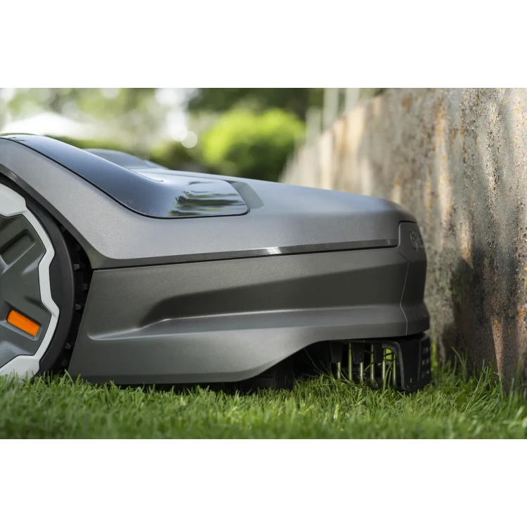 Husqvarna Automower® 305E NERA