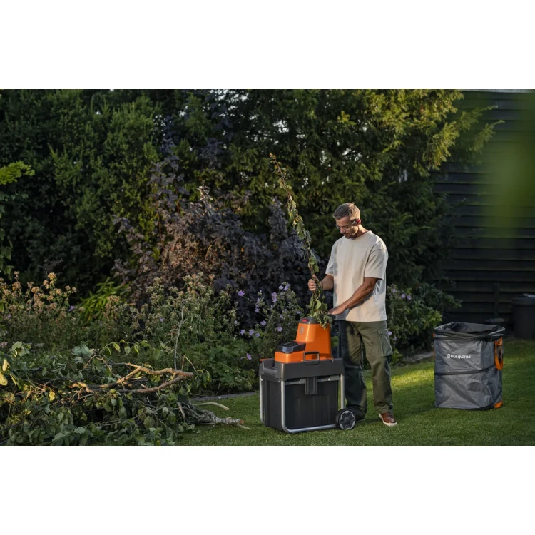 Husqvarna GS 340is bez akumulátoru a nabíječky akumulátorový drtič