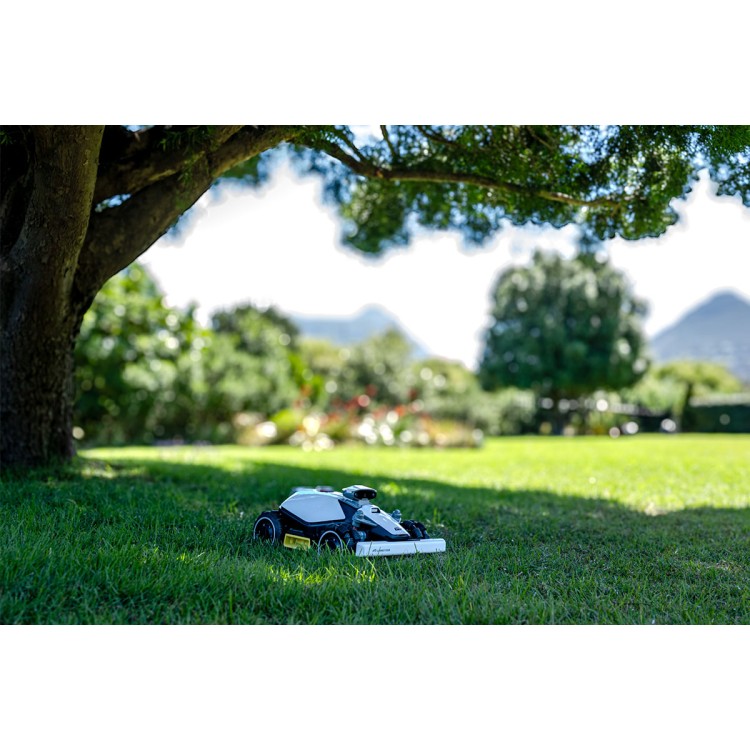 Mammotion LUBA mini AWD 1500 robotická sekačka