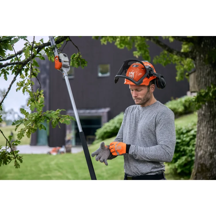 Husqvarna 530iP4 bez aku a nabíječky akumulátorová vyvětvovací pila