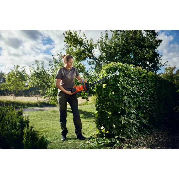 Husqvarna 322 iHD60 bez baterie a nabíječky akumulátorový plotostřih