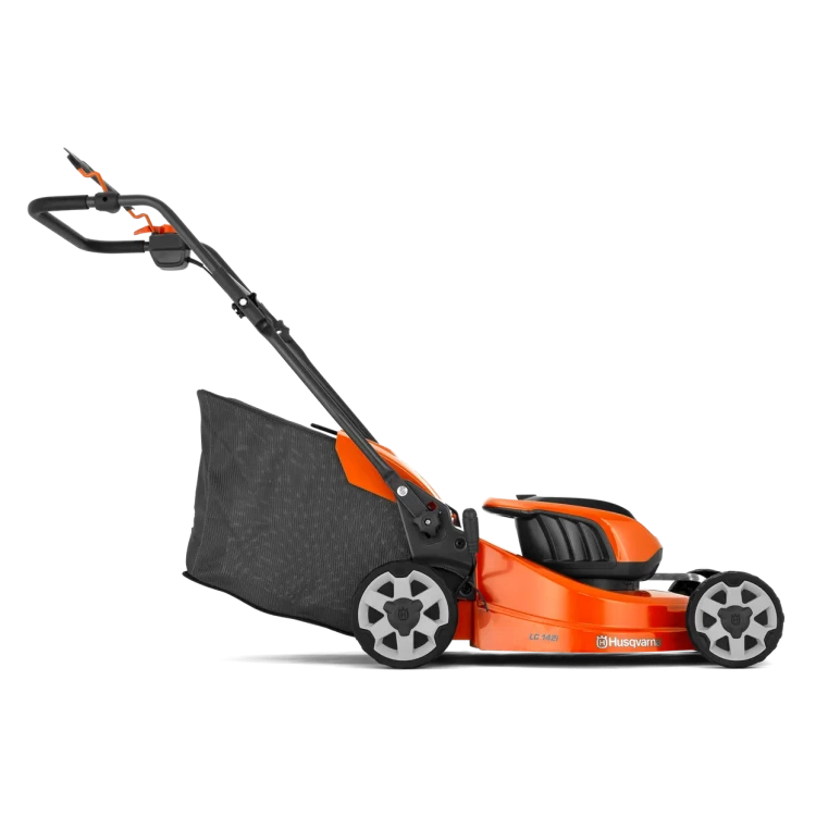 Husqvarna LC 142i včetně baterie a nabíječky akumulátorová sekačka