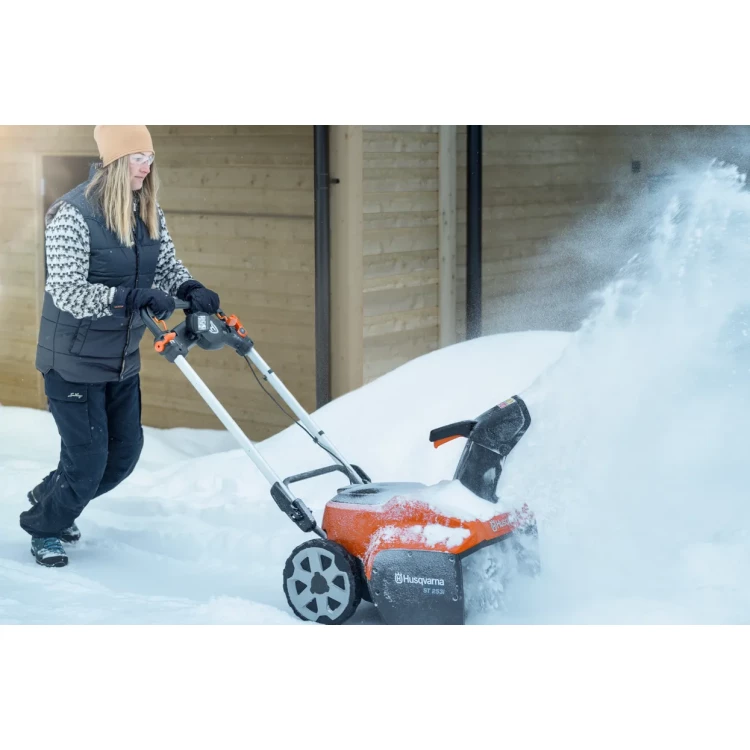Husqvarna ST 253i Akumulátorová sněhová fréza