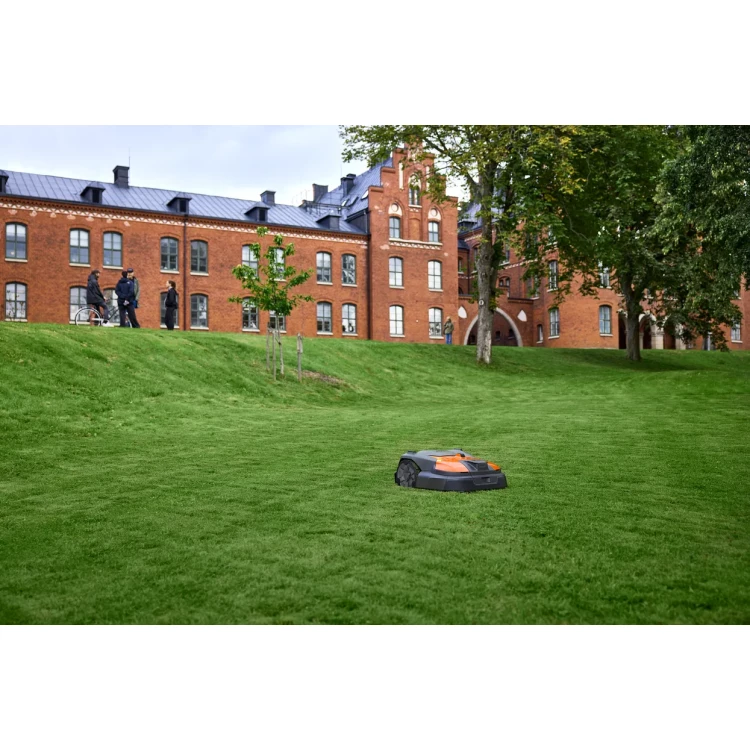 Husqvarna 540 EPOS robotická sekačka