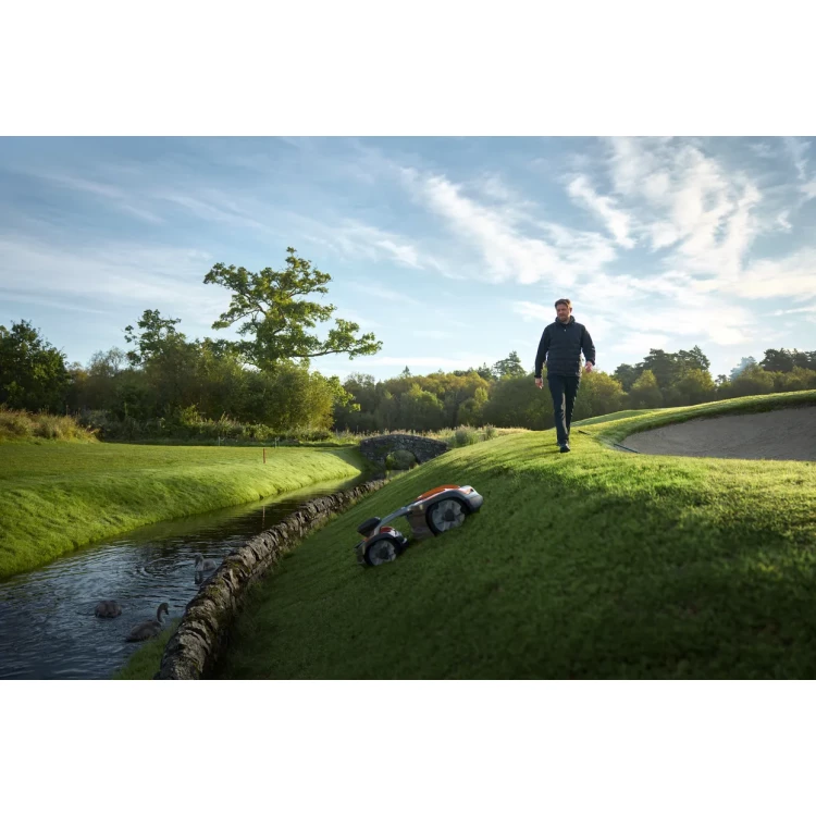 Husqvarna Automower® 535 AWD EPOS® robotická sekačka