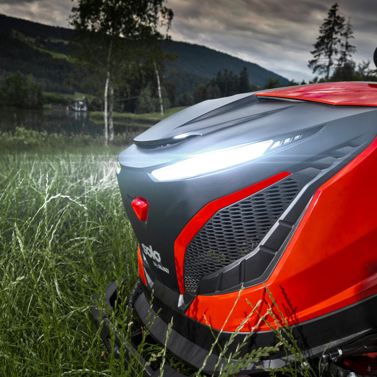 AL-KO Premium 18-95.4 HD V2 zahradní traktor