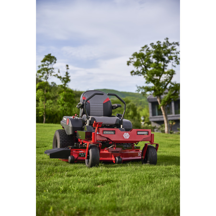 WORLD ZERO TURN sekačka s nulovým poloměrem