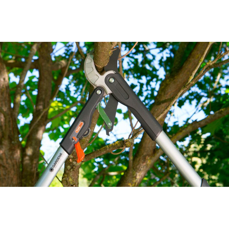 GARDENA Comfort SmartCut ráčnové pákové nůžky na větve 8773-20