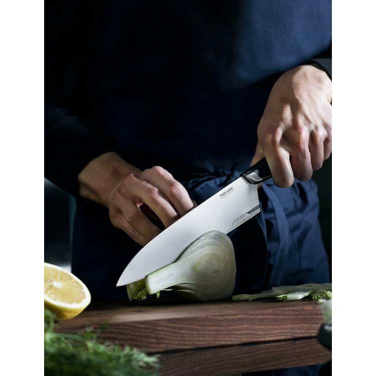 Fiskars Titanium velký kuchařský nůž 20 cm 1066830