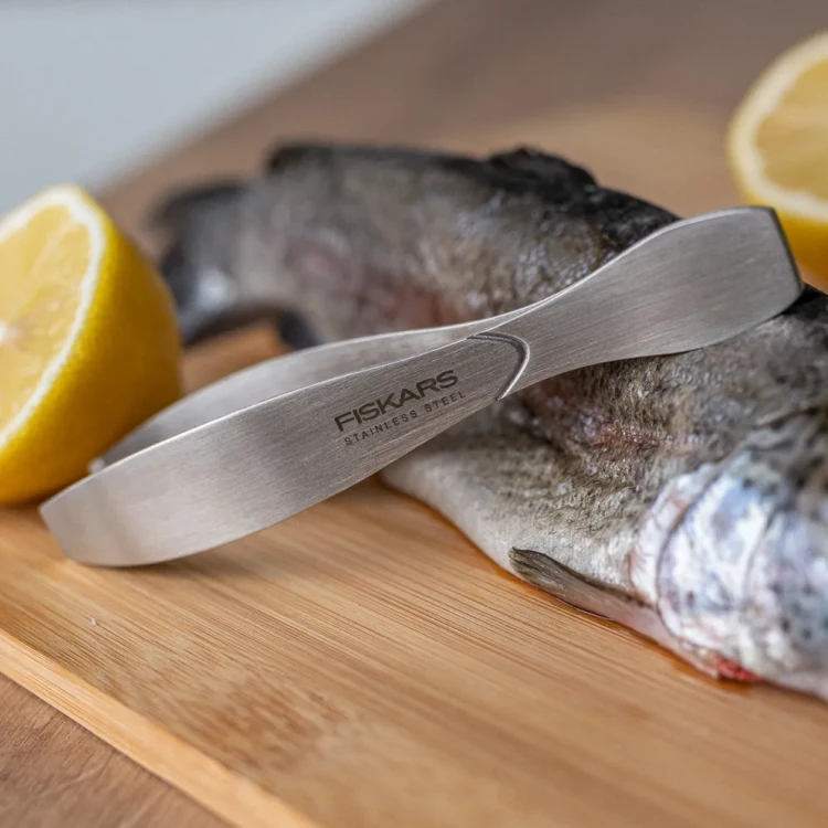 Fiskars Functional Form pinzeta na rybí kosti 1003023