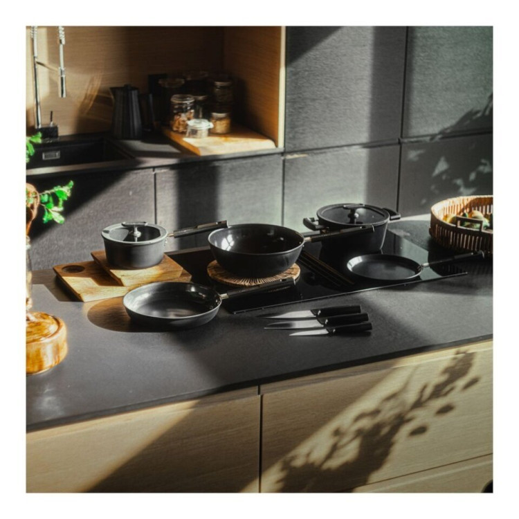 Fiskars Hard Face pánev na smažení 28 cm – 1075520