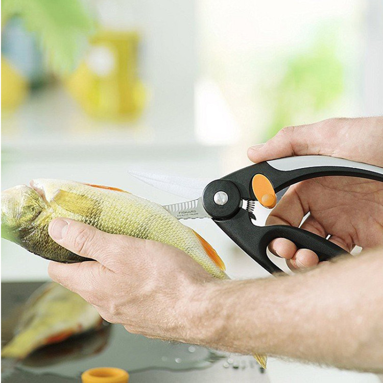 Fiskars Functional Form™ ReNew nůžky na ryby 22 cm – 1003032