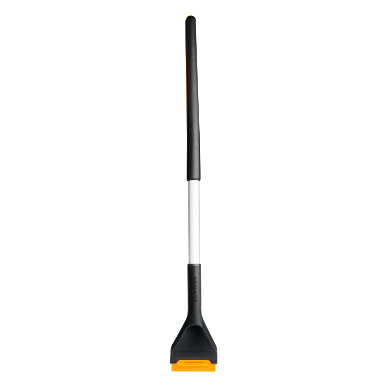 Fiskars Plus™ dlouhý smetáček se škrabkou – 1078494